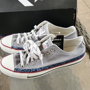 NWT Converse Low Top Sneakers in Light Gray with Blue Trim Sz 10.5